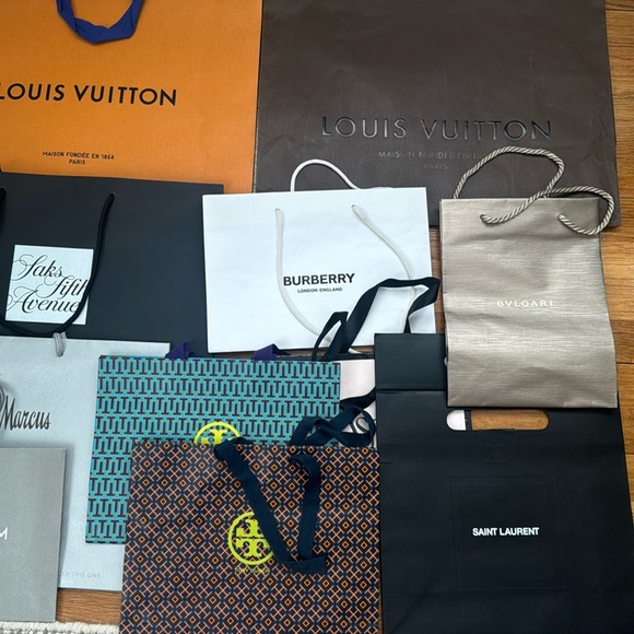 Luxury paper shopping totes - Picture 7 of 7